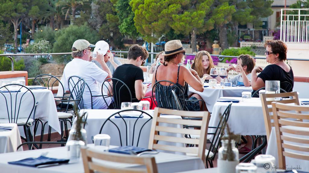 Bue Marino Hotel & Roof Lounge Cala Gonone Exterior foto