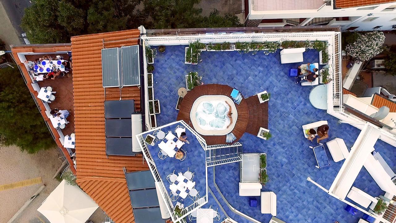 Bue Marino Hotel & Roof Lounge Cala Gonone Exterior foto